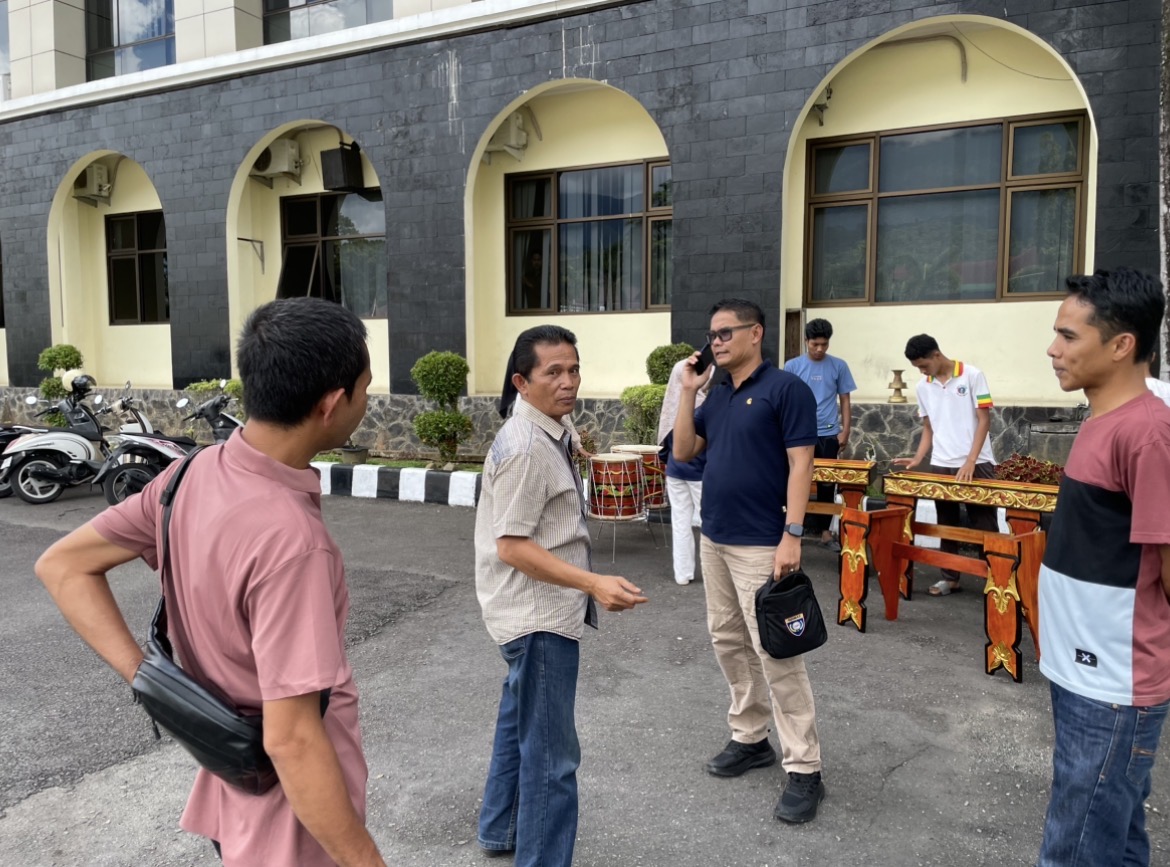 Korsik SMAN 1 Lubuk Sikaping Tunjukkan Semangat pada Gladi Resik Pembukaan Kejurda FORKI Sumbar 2026